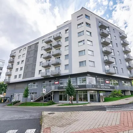 Lägenhet Azizi, Private Parking Garage Free, 5 Min Peso Do Centra Košice