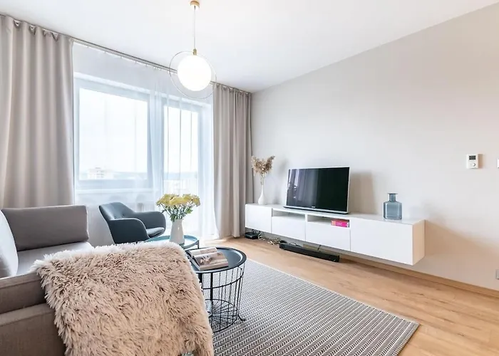 Azizi, Private Parking Garage Free, 5 Min Peso Do Centra * Kassa